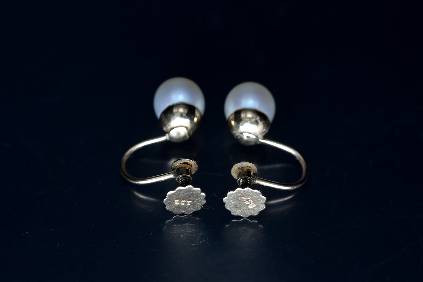 ヴィンテージジュエリー パールのシングルストーンイヤリング