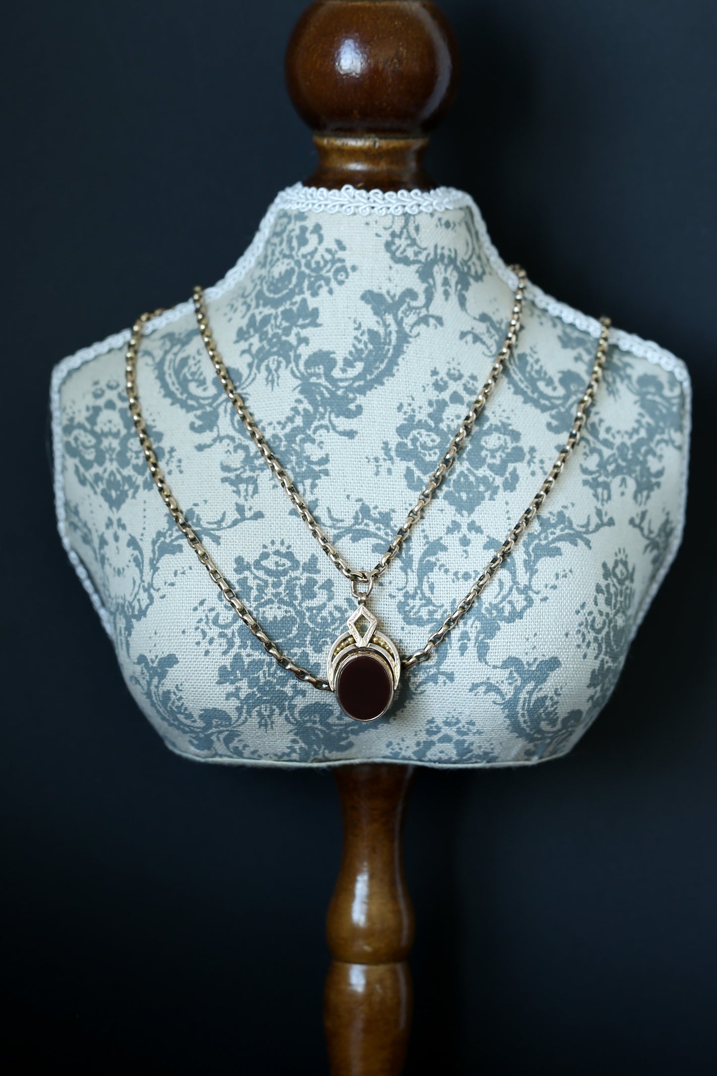 0011_アンティーク ブラッドストーンのフォブシールペンダント