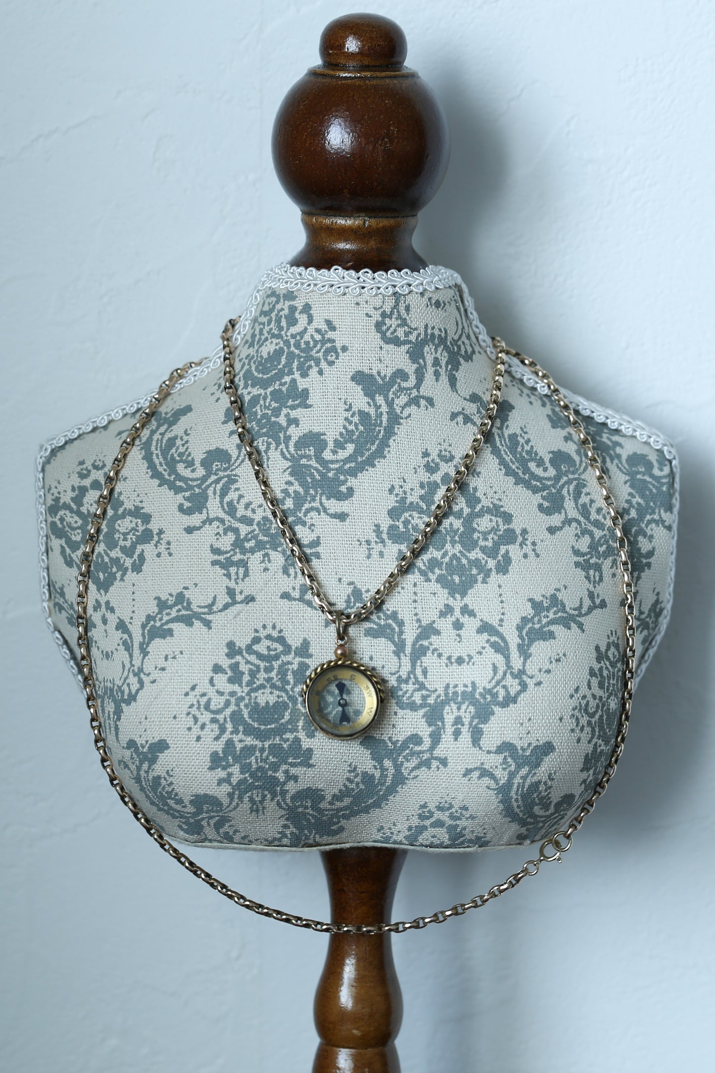 0013_アンティーク 9ctゴールドのコンパスウォッチチャーム