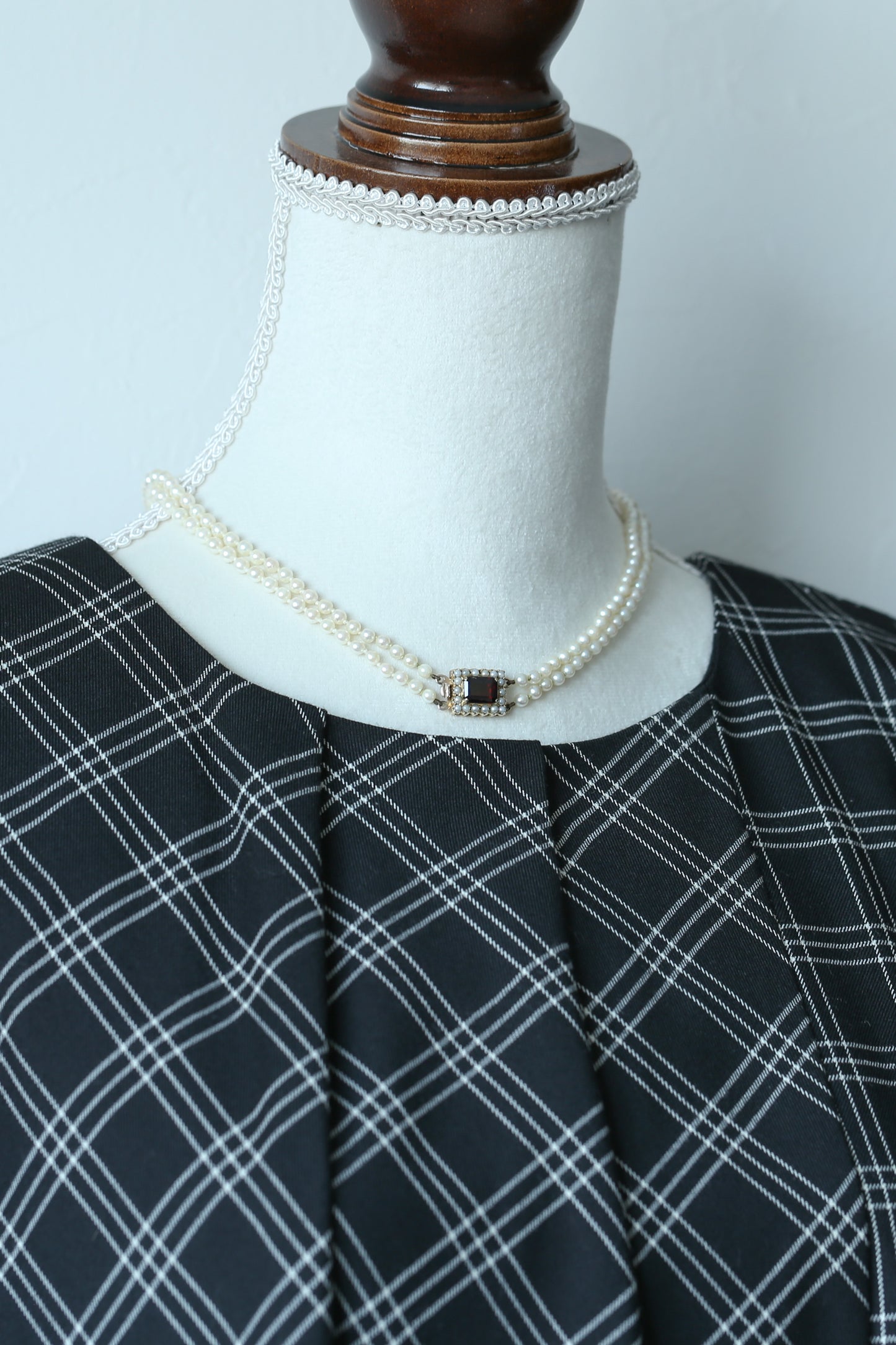 【ご予約】0131_ヴィンテージ ガーネットクラスプのパールネックレス