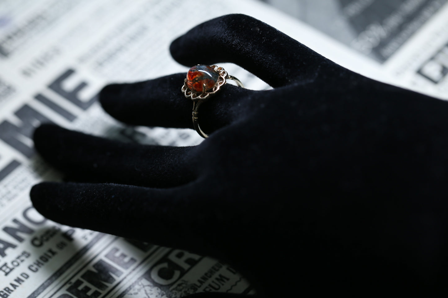 ヴィンテージジュエリー モスアゲートのシングルストーンリング