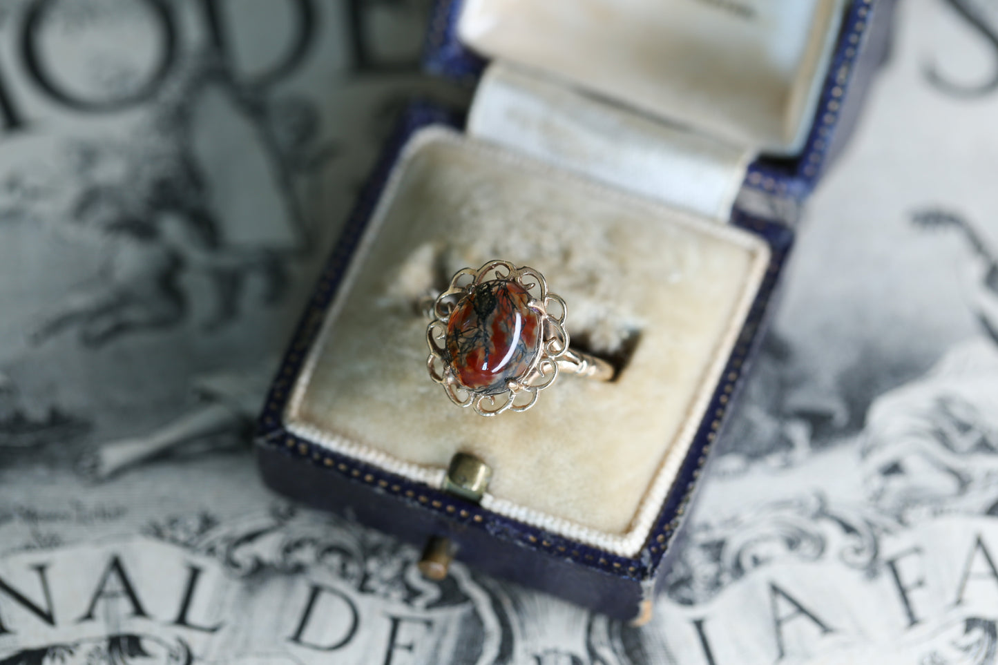 ヴィンテージジュエリー モスアゲートのシングルストーンリング