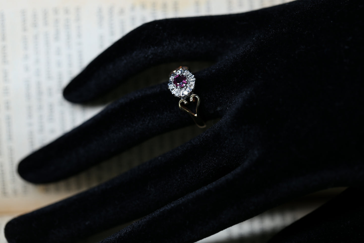 ルビーとダイヤモンドのドレスリング ヴィンテージジュエリー