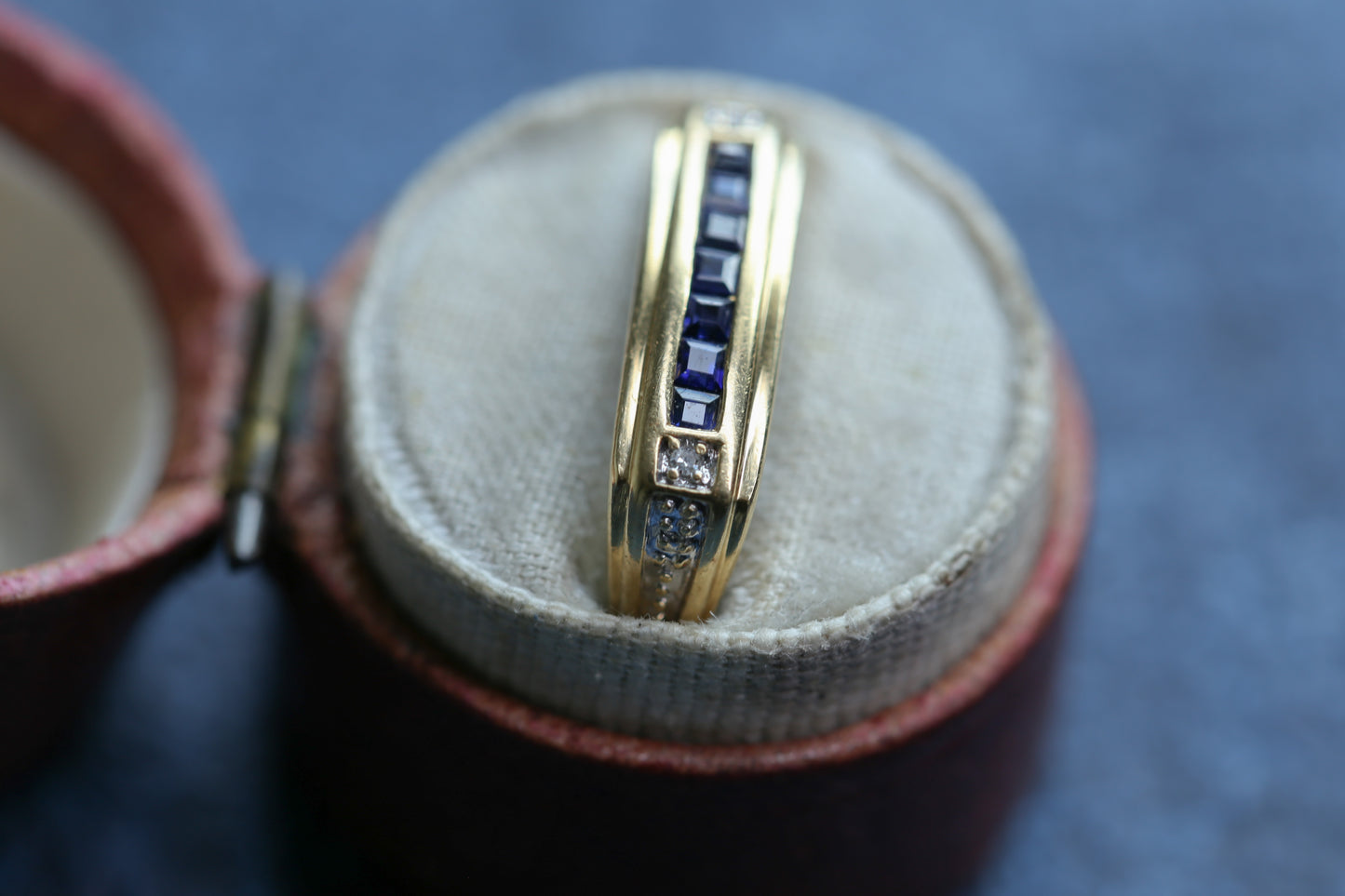 0167_ヴィンテージ カリブレカットサファイアのドレスリング