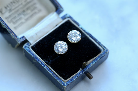 0198_ヴィンテージ キュービックジルコニアのシングルストーンピアス