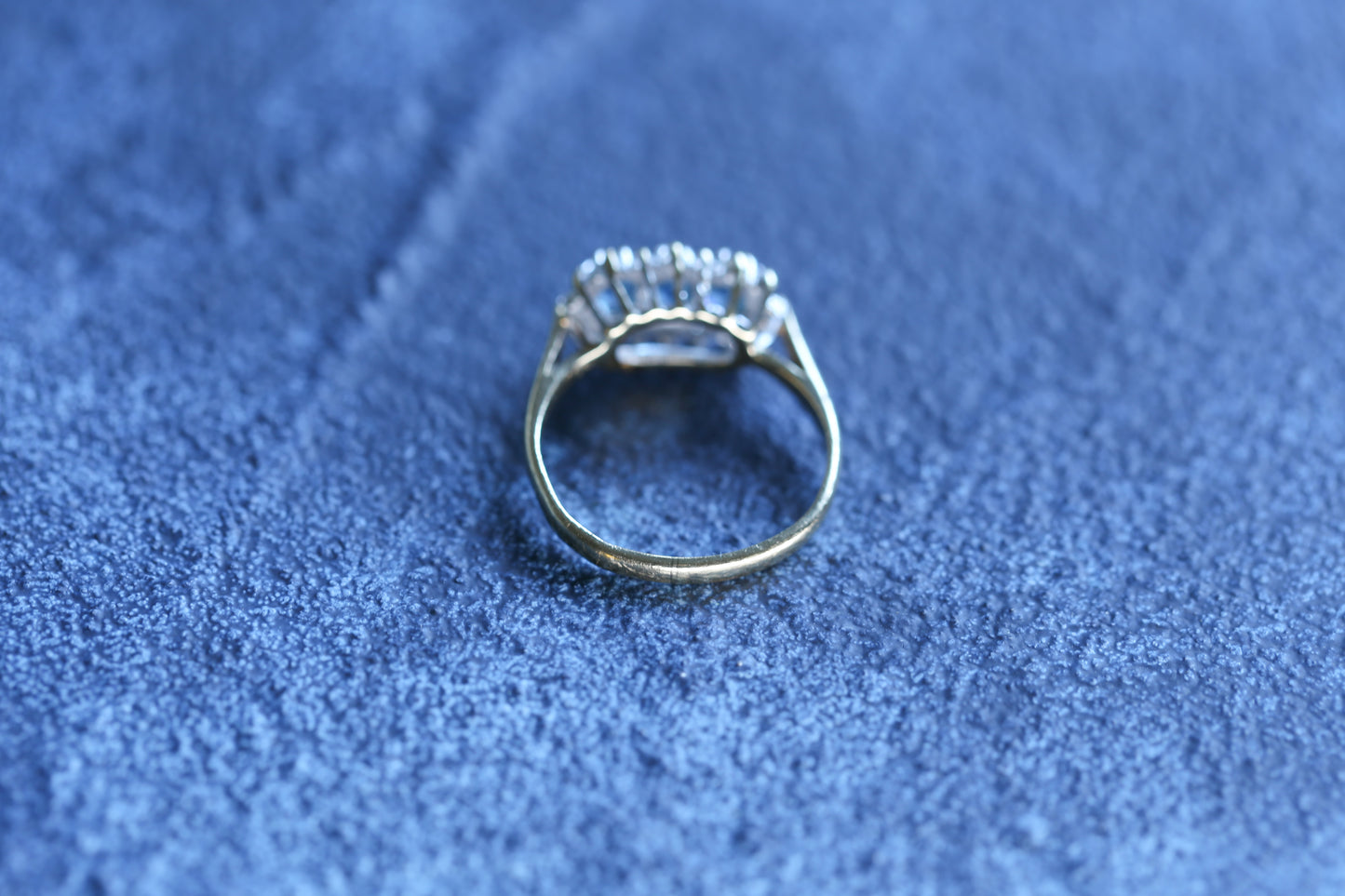 0172_ヴィンテージ ブルートパーズのスリーストーンリング