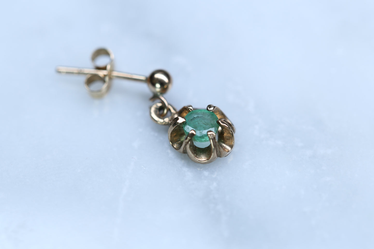 0102_ヴィンテージ エメラルドのドロップピアス