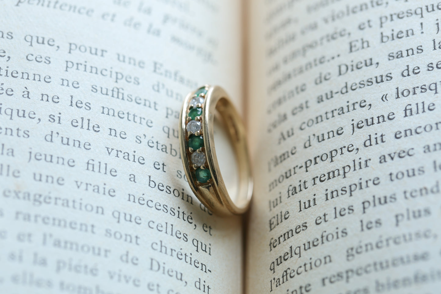 0188_ヴィンテージ エメラルドとダイヤモンドのハーフエタニティリング