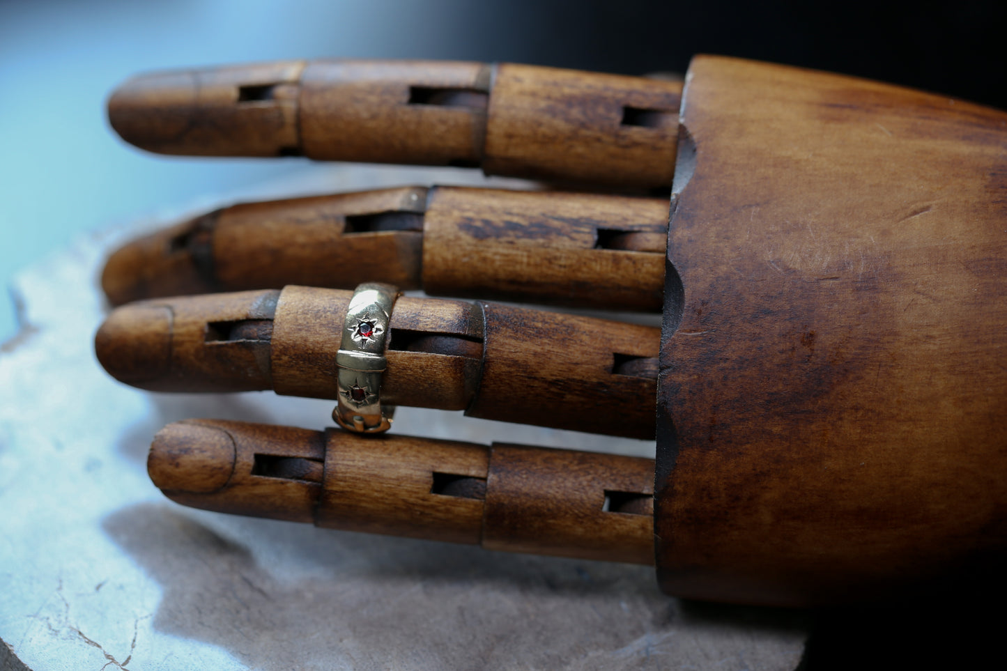 0169_アンティーク ガーネットのバックルリング