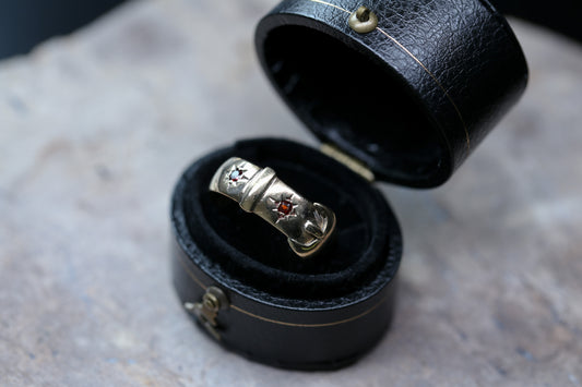 0169_アンティーク ガーネットのバックルリング