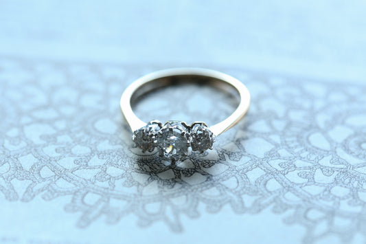 【ご予約】0199_アンティーク オールドカットダイヤモンドのスリーストーンリング