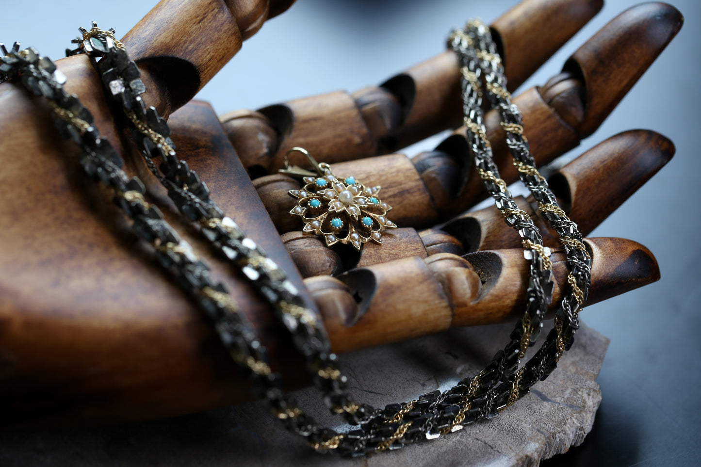 0106_アンティーク ターコイズとスプリットパールのペンダント